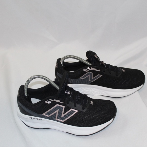 New Balance 520 V9 Fresh Foam Women's Low Top Athletic Running Shoes Sneakers - Picture 1 of 7